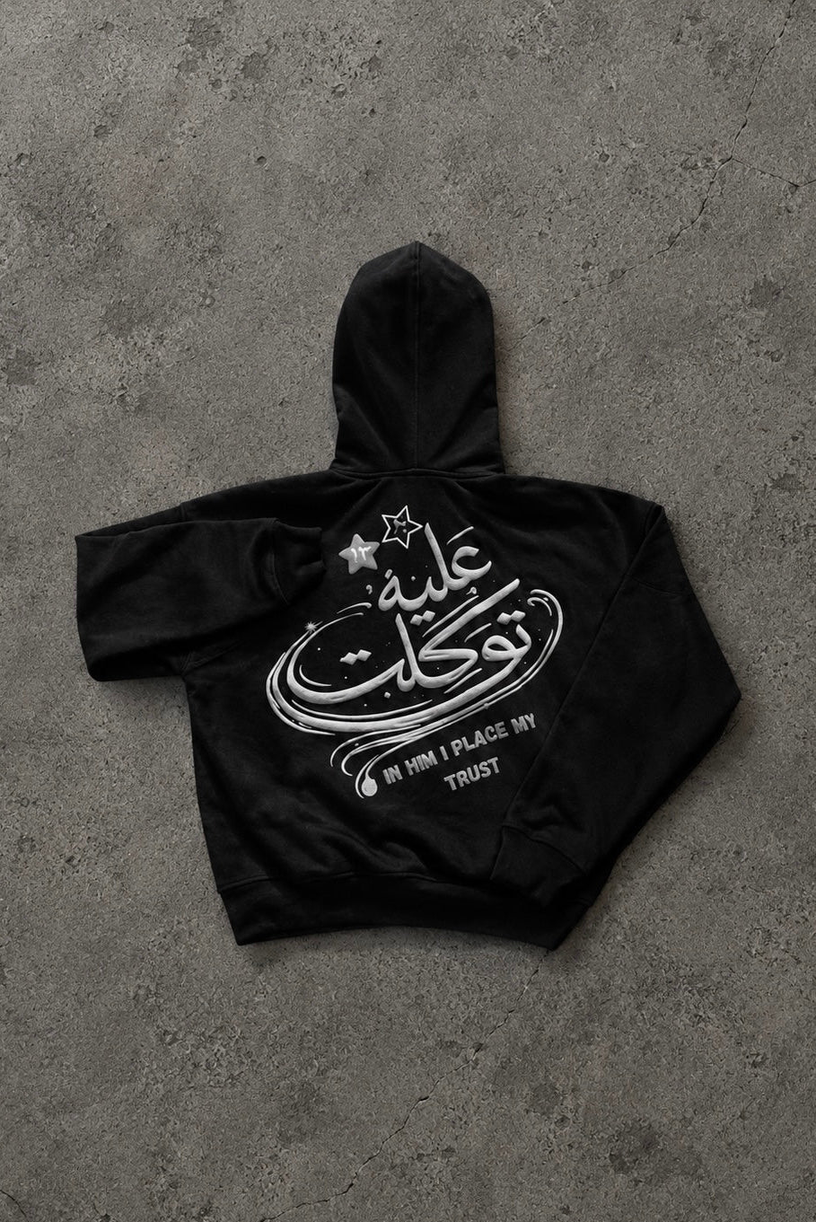 Black ١٣:٣٠ hoodie